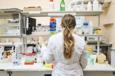 Pharmacist working in the lab. Alberta pharmacists can prescribe uti medication.